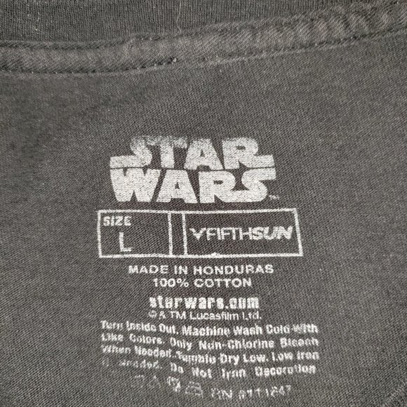 Star Wars: Millennium Falcon T-Shirt - Picture 2 of 2